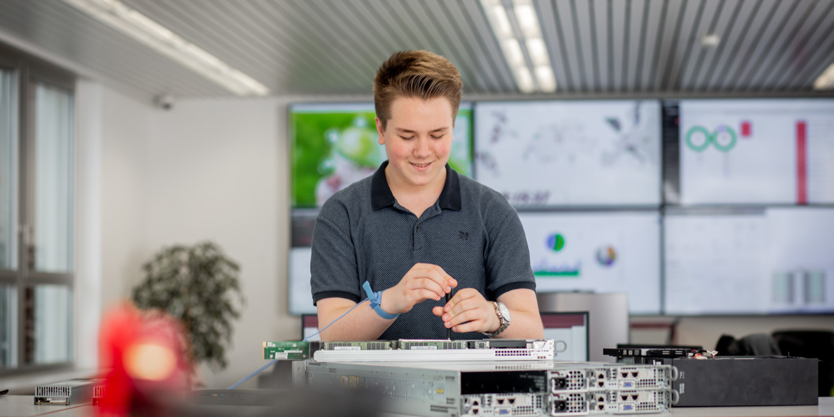 System Engineer - Senior 80-100% (a) System Engineer - Senior 80-100% (a)